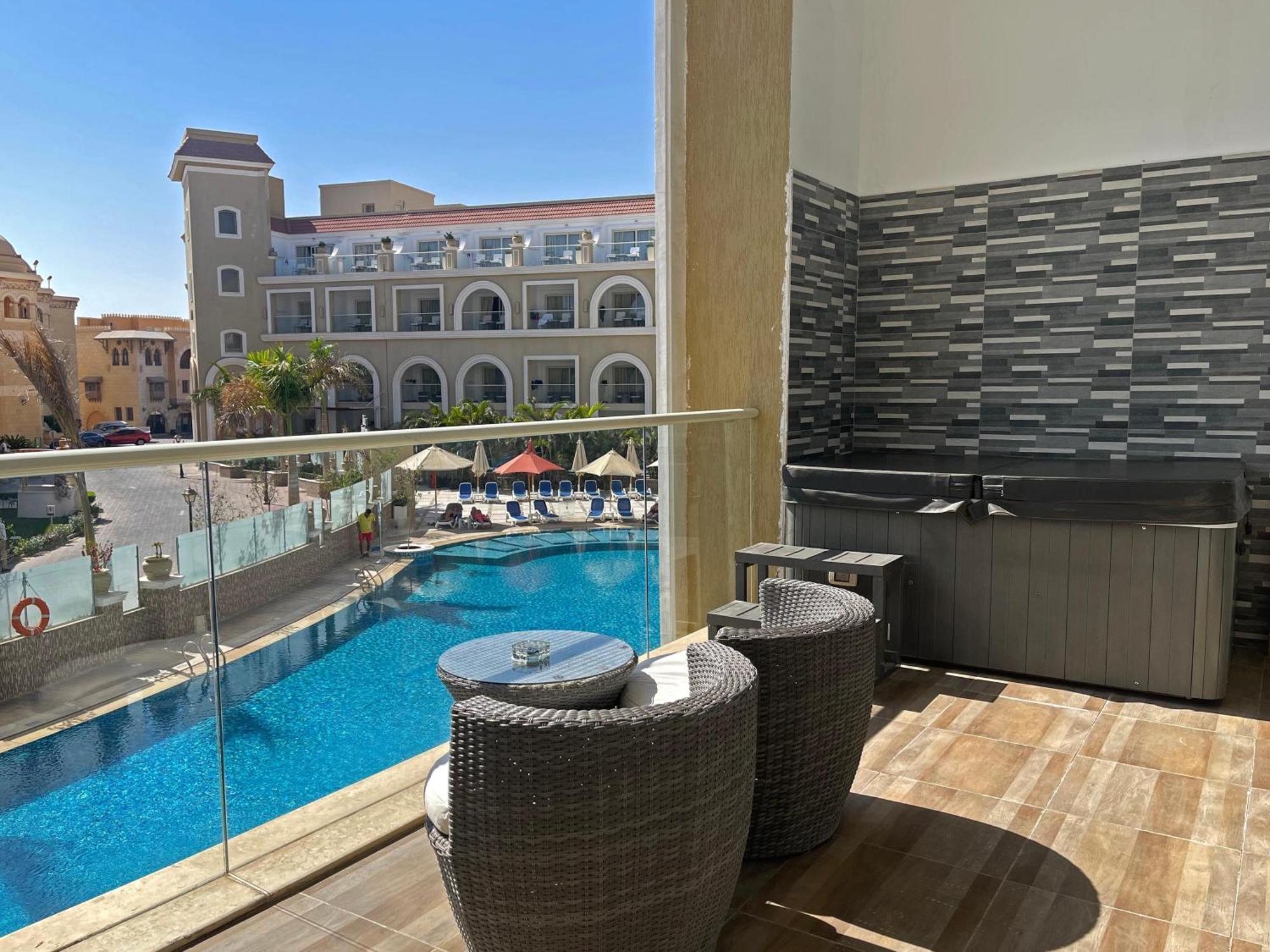 Kaisol Romance Resort Sahl Hasheesh - Adults Only Hurghada Exterior foto The swimming pool at the hotel